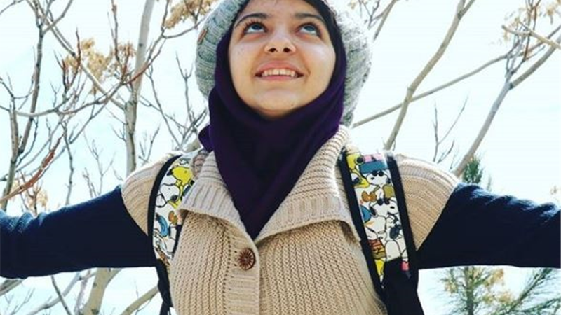 بیوگرافی کامل کیمیا حسینی ،بازیگر نقش پونه دختر خانواده در سریال خانواده دکتر ماهان