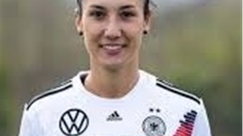 سارا دورسون‌ خواجه، فوتبالیست ایرانی تیم ملی زنان آلمان کیست