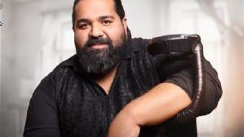 رضا صادقی؛ زیر تیغ جراحی