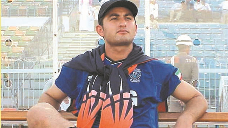 پرویز برومند: آقای ورمزیار پول‌هایی را که بردی، برگردان