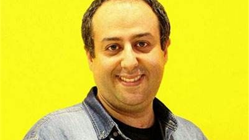 بازیگر نقش دکتر بشیر حسینی در سریال طنز ناخنک کیست