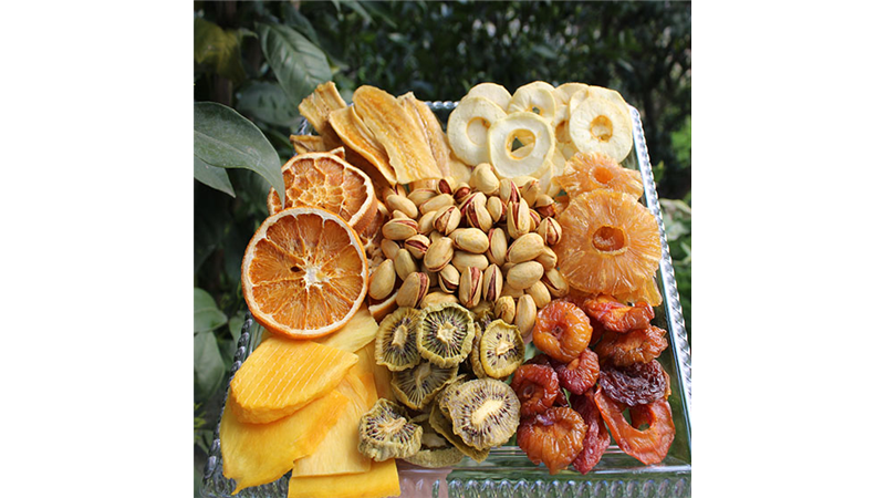 انواع میوه‌های خشک چه خاصیت‌هایی دارند