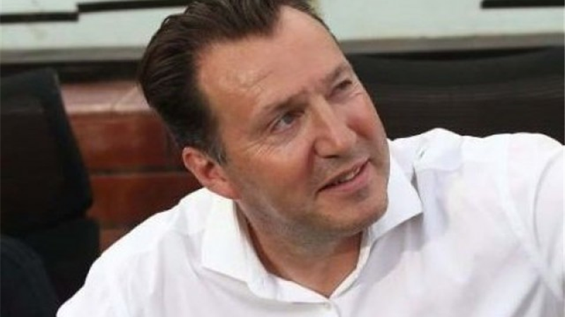 ژست‌های حرفه‌ای در فوتبال آماتور ایران