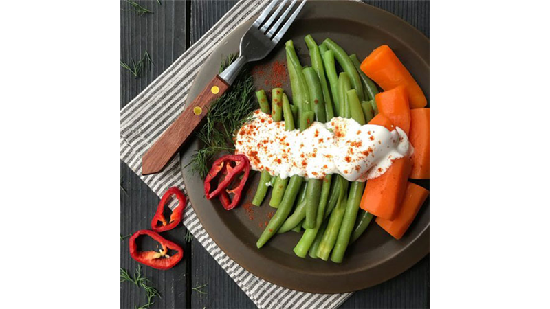 چگونه سبزیجات را با بلانچ کردن در یخچال تازه نگه داریم