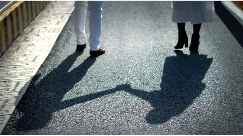 دلایلی که نشان می‌دهد یک قرار عاشقانه را باید ترک کنید