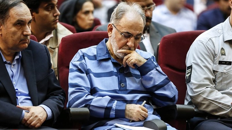 محمدعلی نجفی بعد از 26 ماه از زندان مرخصی گرفت