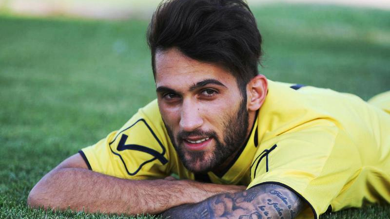 گفت و گو با پیام صادقیان درباره سایت شرط‌ بندی: استعدادم را کشتید حالا افسوس می‌خورید؟