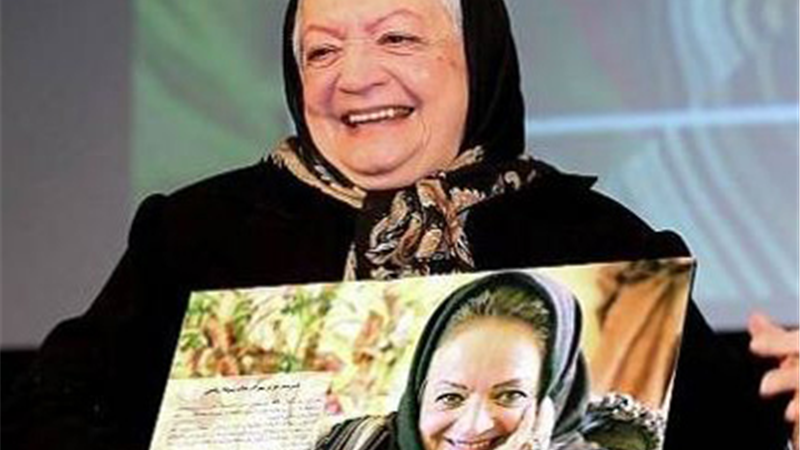 عکسی تکاندهنده از حال و روز شهلا ریاحی در بستر بیماری