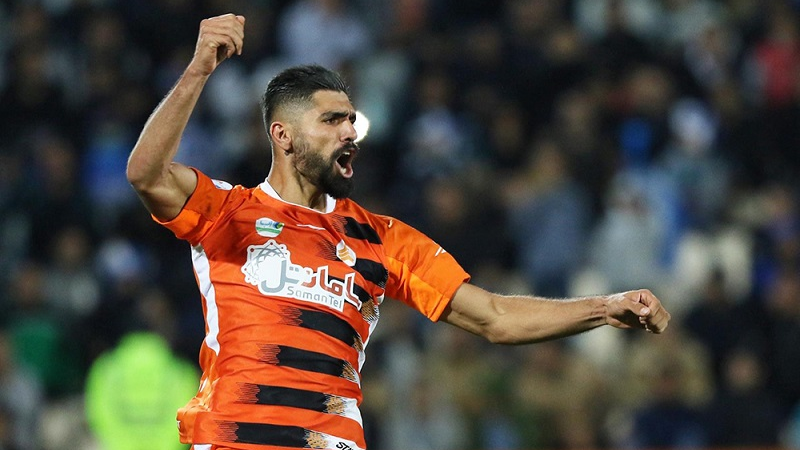 قرارداد ۴ میلیاردی اسدی با تراکتور