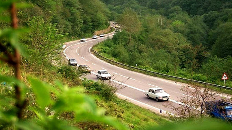 معرفی کامل تاریخچه و دیدنی‌های جاده هراز