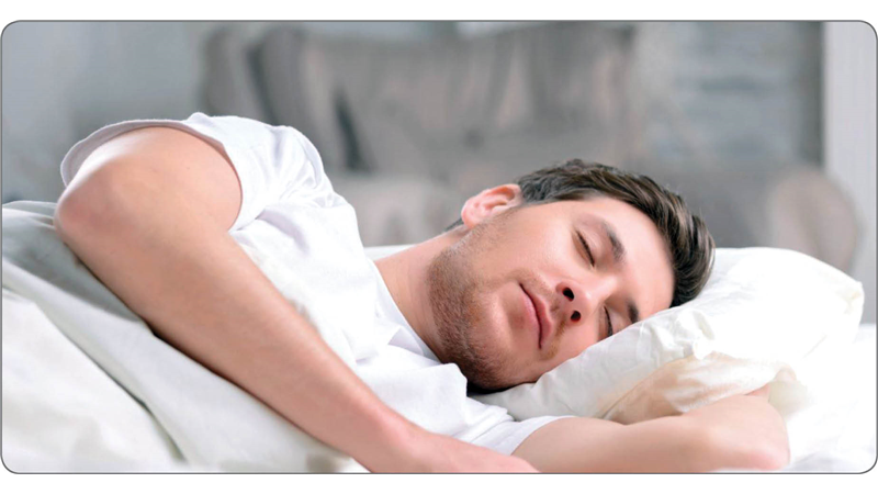 چرا شب‌ها در خواب عرق می‌کنیم