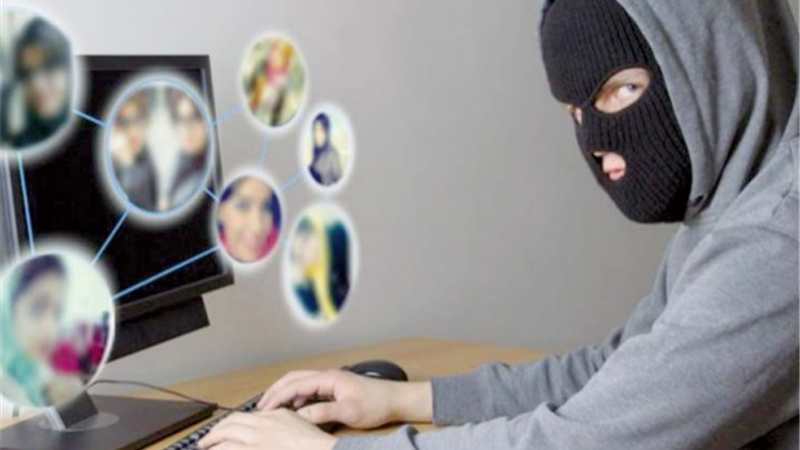 عکس‌های غیراخلاقی‌ از من منتشر شد