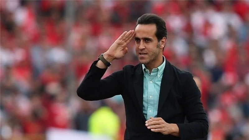 علی کریمی ویلا و بی ام و خود را برای همدردی با مردم فروخت