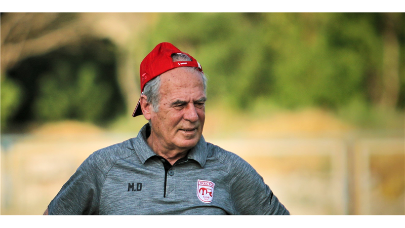 دنیزلی خطاب به هواداران تراکتور: بازیکنی لایق هوادار تراکتور جذب می کنیم