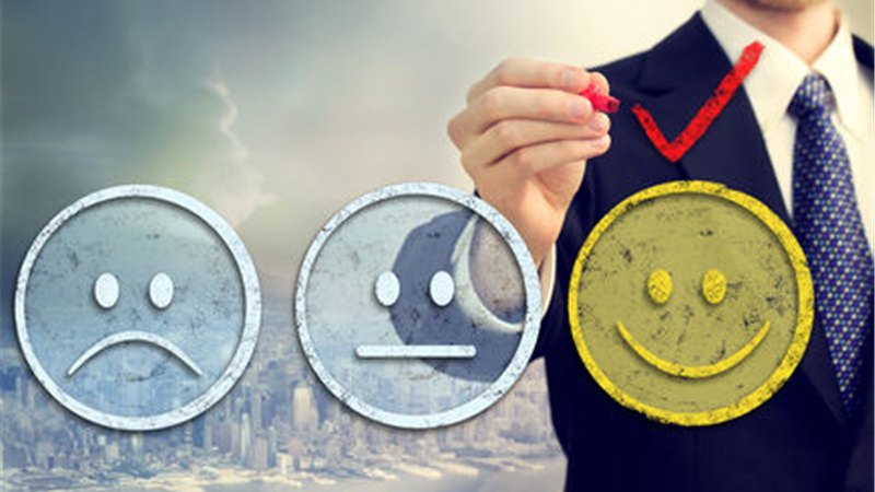 10 قانون مفید برای این‌که شادتر زندگی کنیم