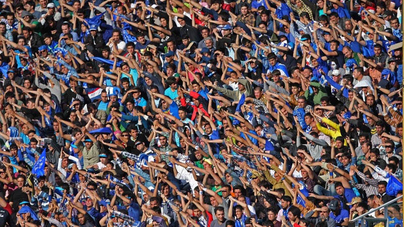 حاشیه‌هایی برای استقلال در همین آغاز فصل