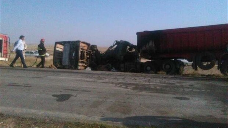 ۱۲ کشته و ۱۸ مصدوم در تصادف مینی‌بوس و تریلی در اینچه برون