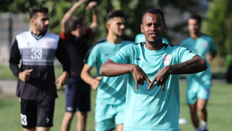 کوین فورچونه: فرانسه هم طرفدارانی مثل تیم تراکتور ندارد