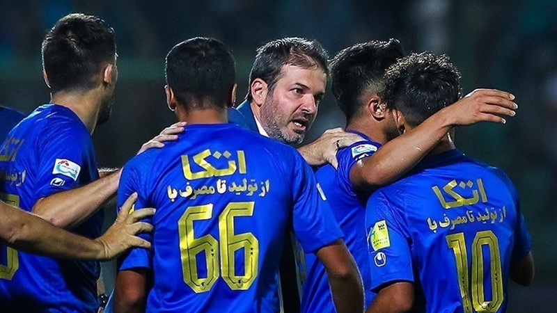 استقلال، آبی تر از هر آبی