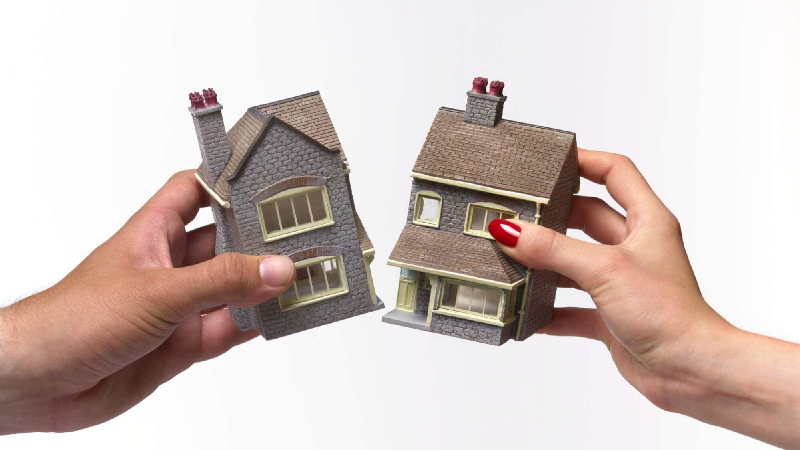 ازدواج پنهانی مرد متاهل و زن مستاجر