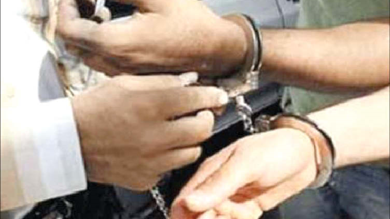 دستگیری عامل جنایت در پاتوق خلافکاران