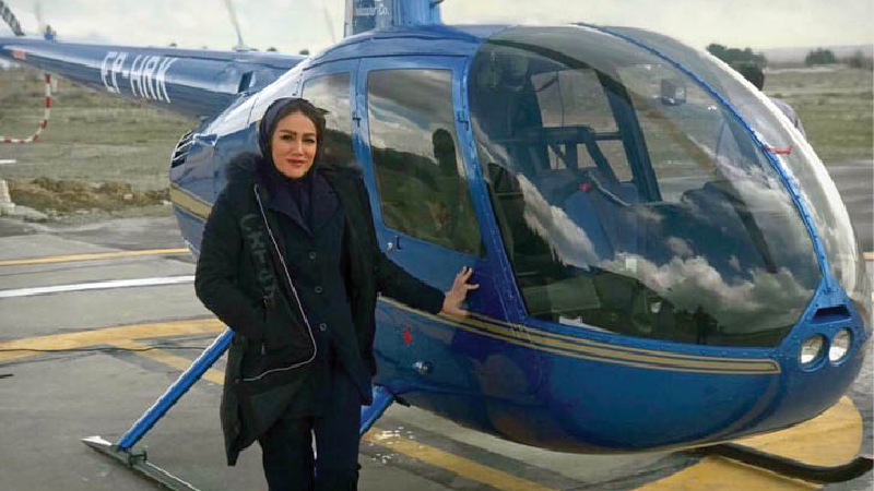 فراز و فرودهای زندگی سمیرا شبانی  تنها خلبان زن بالگرد ؛از مادری تا پرواز