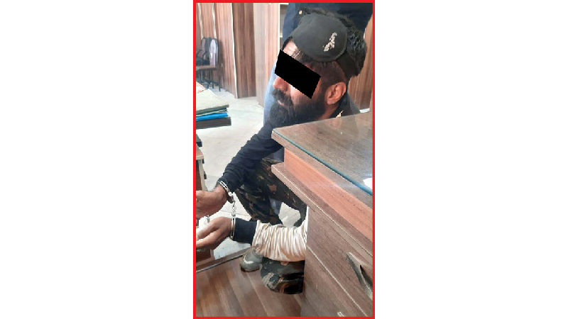 رابطه پیامکی رنگ خون گرفت