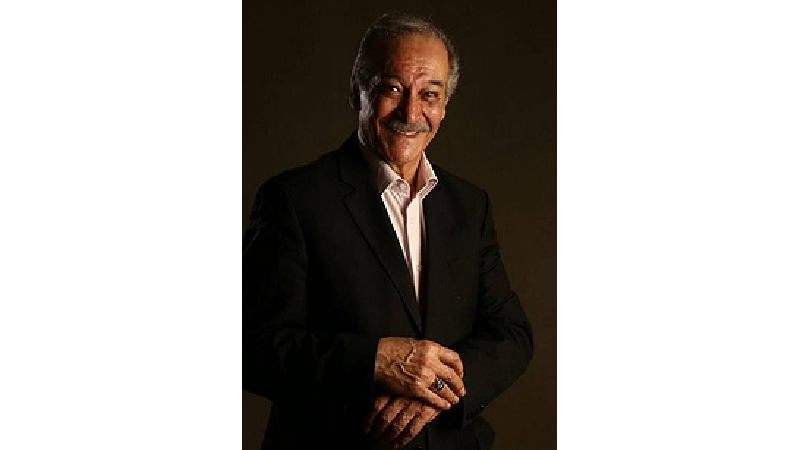 بیوگرافی کامل سیامک اطلسی بازیگر  و کارگردان