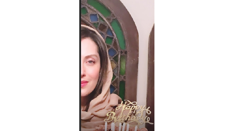 عکسی از تولد مهتاب کرامتی