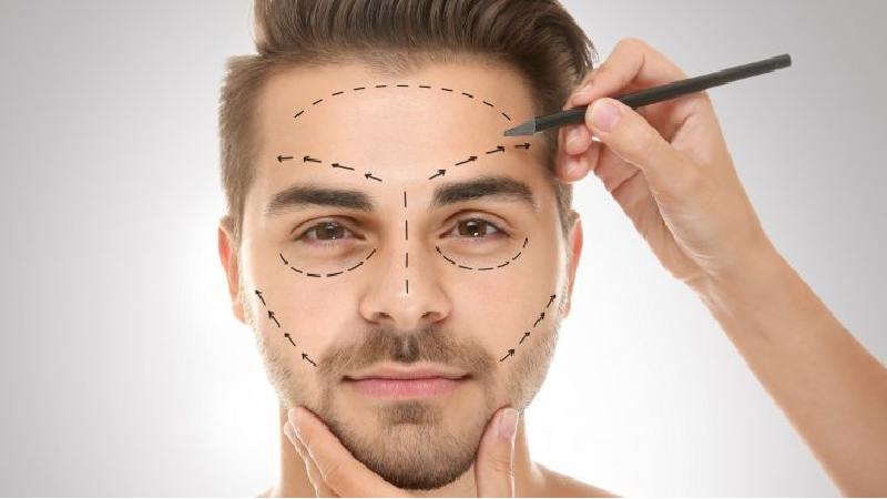 سن مناسب برای جراحی زیبایی چند سالگی است