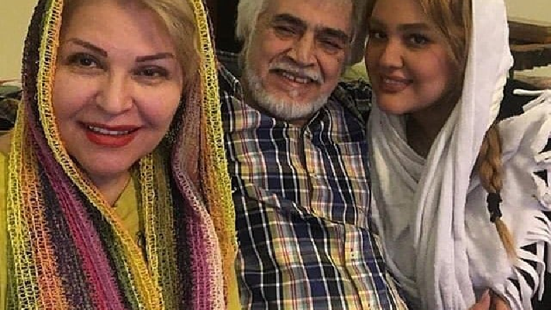 عکسی از اکرم محمدی ،خانم بزرگ سریال ستایش با همسر و فرزندش