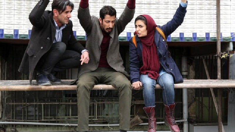 معرفی کامل فیلم کمدی چشم و گوش بسته؛  خلاصه داستان و بازیگران