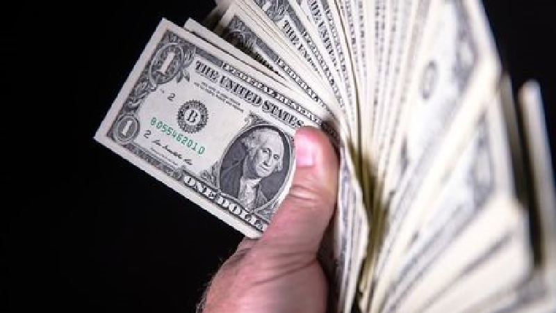 قیمت دلار، طلا و سکه امروز شنبه 18 آبان