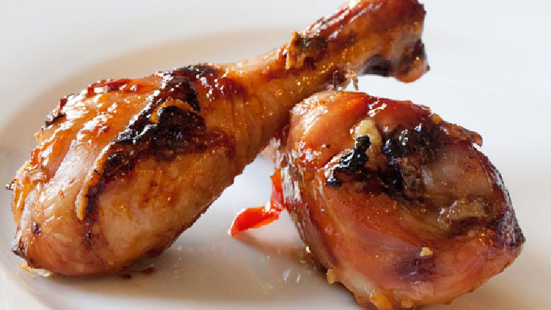 ریشه ضرب المثل مرغش یک پا دارد چیست