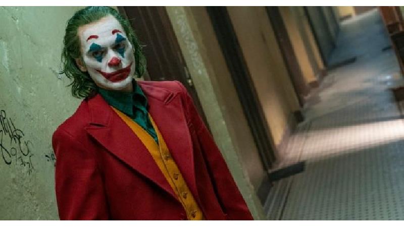 دانلود قانونی فیلم جوکر با دوبله فارسی