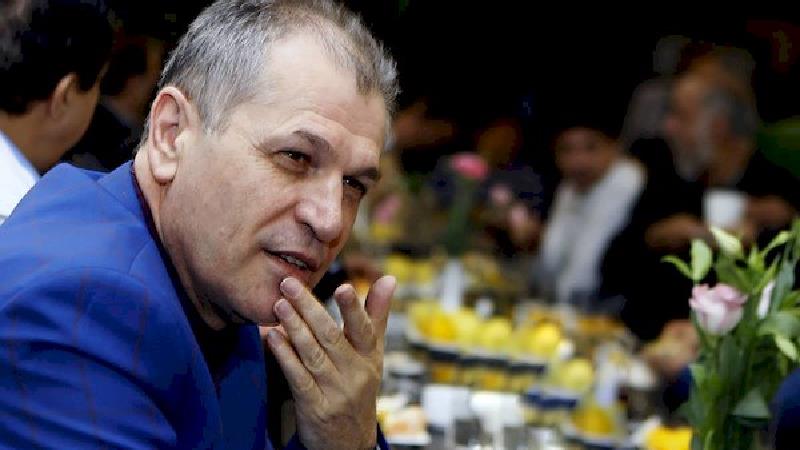 کامران منزوی: فدراسیون با برانکو تمام کرده، با نام استراماچونی بازی شد