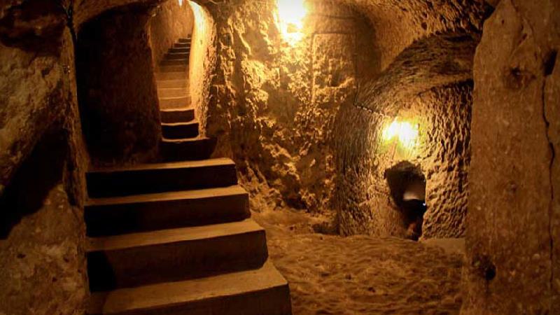 شهر زیرزمینی نوش آباد کجا است و تاریخچه آن چیست؟+ گزارش تصویری