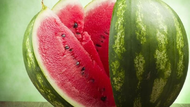 چه طور در شب یلدا فال هندوانه بگیریم