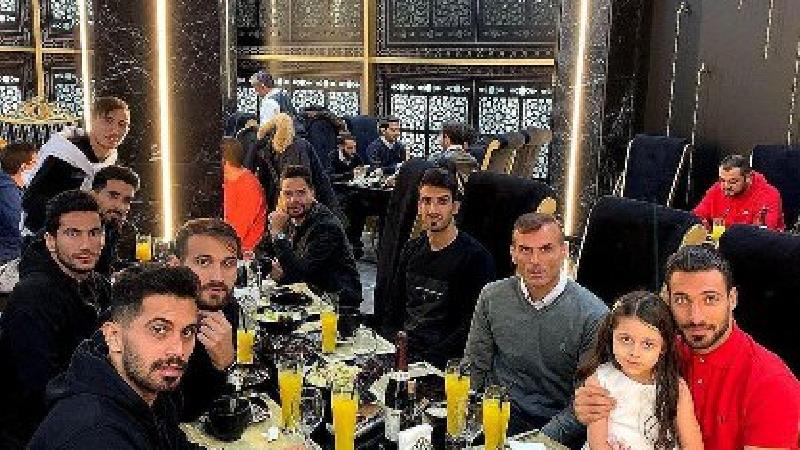 بازیکنان پرسپولیس در رستوران لاکچری