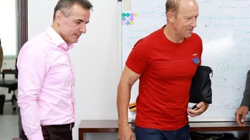 انصاری‌فرد: به‌زودی مشکلات را حل و فصل می‌کنیم