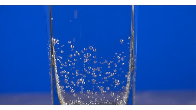 آب گازدار چه ضررهایی دارد