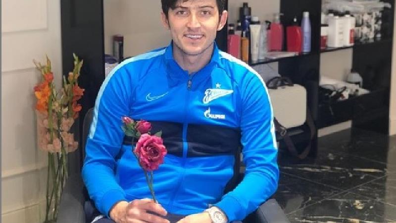 عکس و نوشته سردار آزمون برای نامزدش