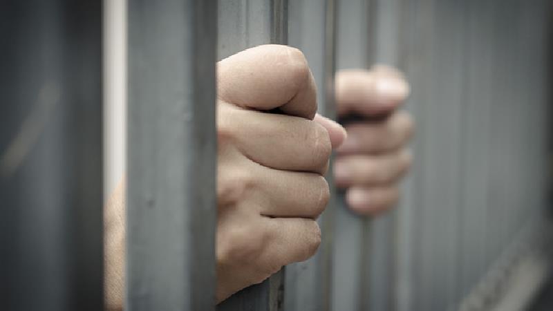 قتل، پایان رابطه پنهانی با همکار