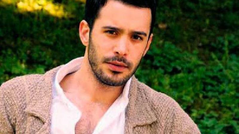 بیوگرافی کامل باریش آردوچ بازیگر و مدل ترکیه ای