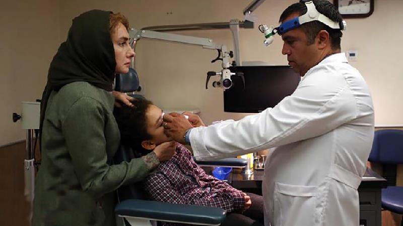 معرفی کامل و نقد فیلم بی صدا حلزون +خلاصه داستان و بازیگران