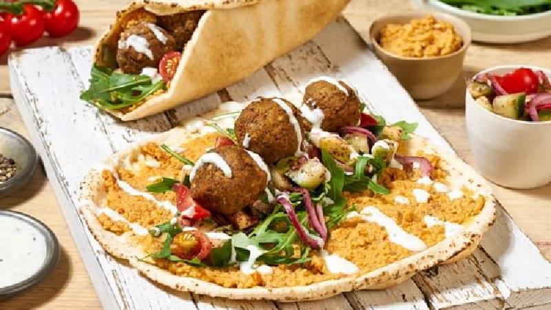 چه کار کنیم که فلافل خانگی ترد و خوشمزه شود