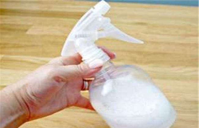 چگونه در خانه محلول ضدعفونی کننده بسازیم