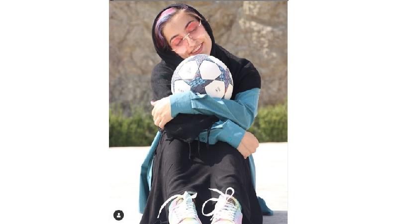 گفت‌گوی خواندنی با حسنا میرهادی، شرکت کننده عصر جدید؛ از نبوغ ریاضی تا عشق به فری استایل