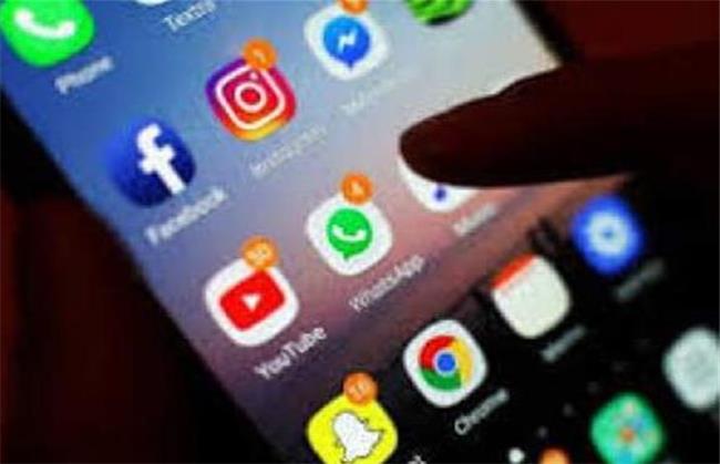 طلاق به خاطر اعتیاد زن به فضای مجازی