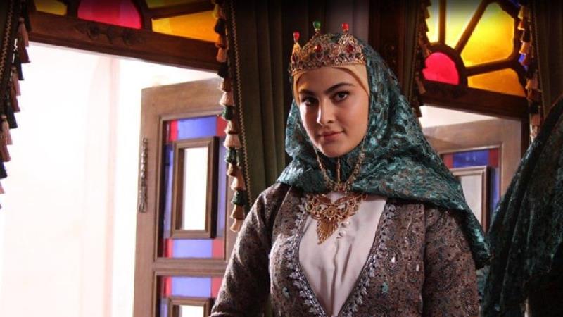 سلبریتی‌هایی که ناگهان مشهور شدند؛ ریحانه پارسا، مریم مومن و مصطفی زمانی